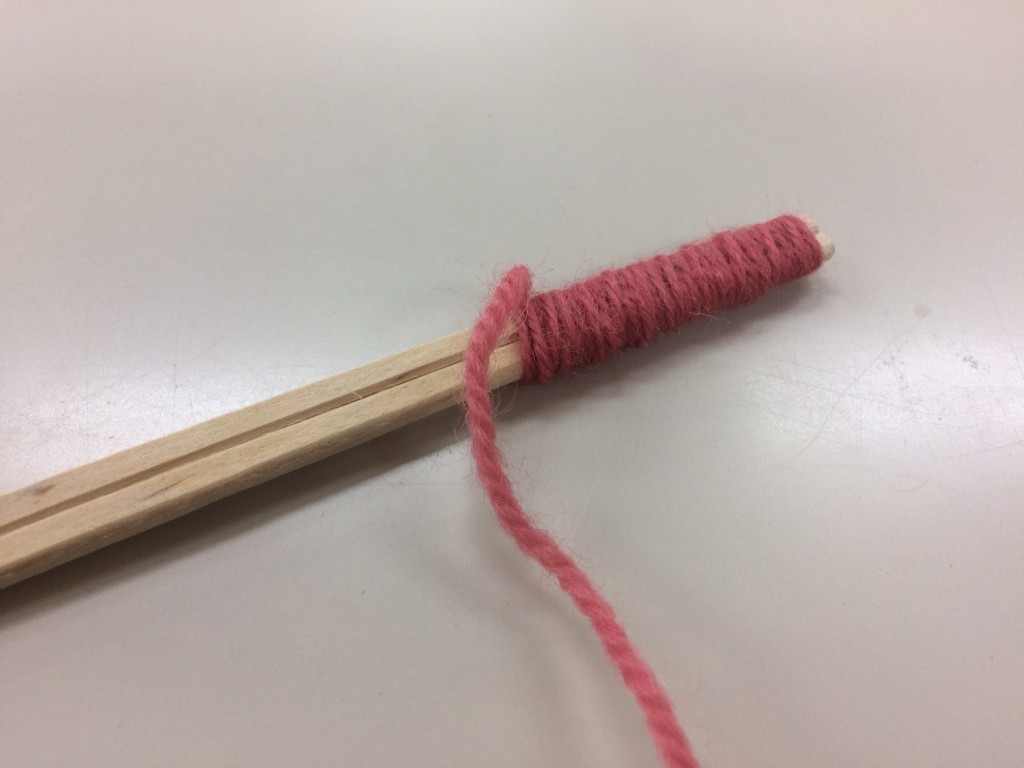 大掃除に大活躍 アクリル毛糸で作るミニモップ Knitlabo Blog