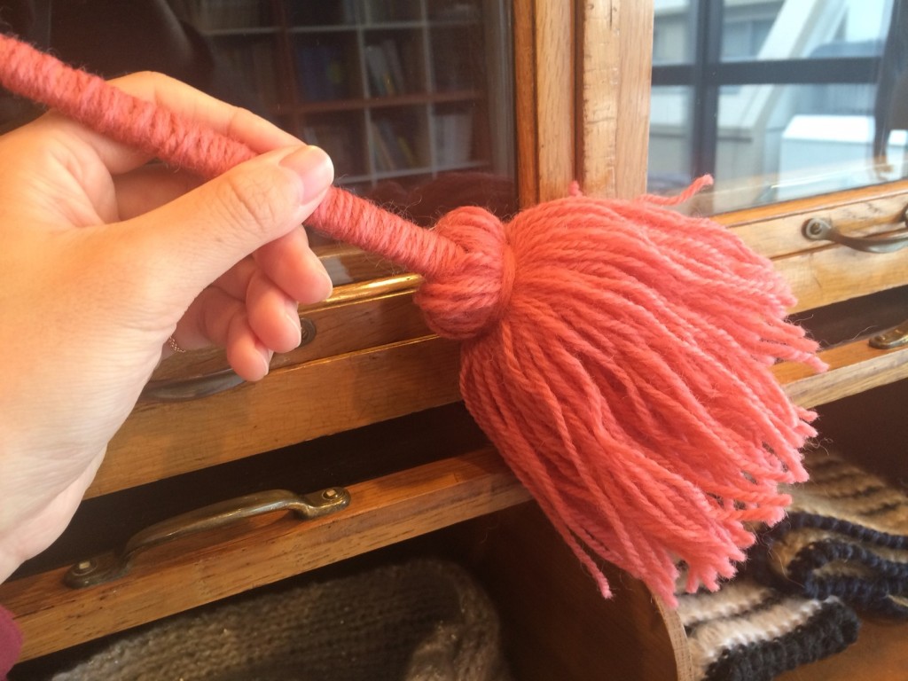 大掃除に大活躍 アクリル毛糸で作るミニモップ Knitlabo Blog