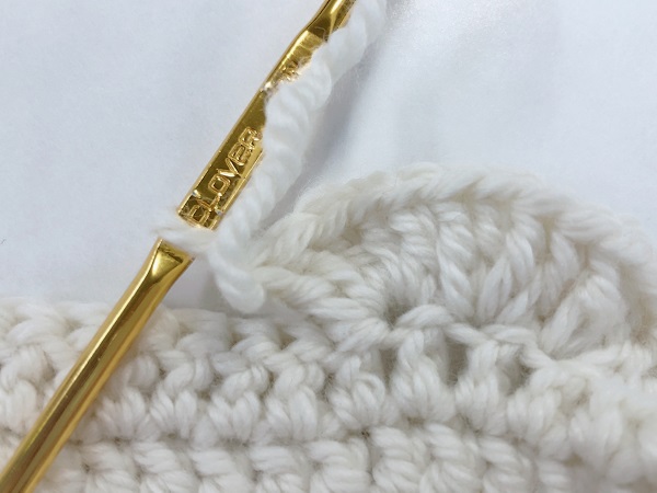 かぎ針編みのフリルの編み方 | KNITLABO BLOG