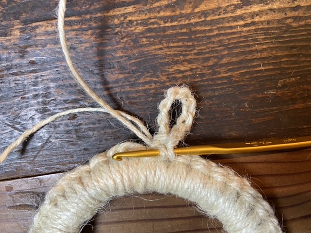 雑貨屋さんで見かける藁細工の鍋敷き を荷紐の麻紐で作る Knitlabo Blog