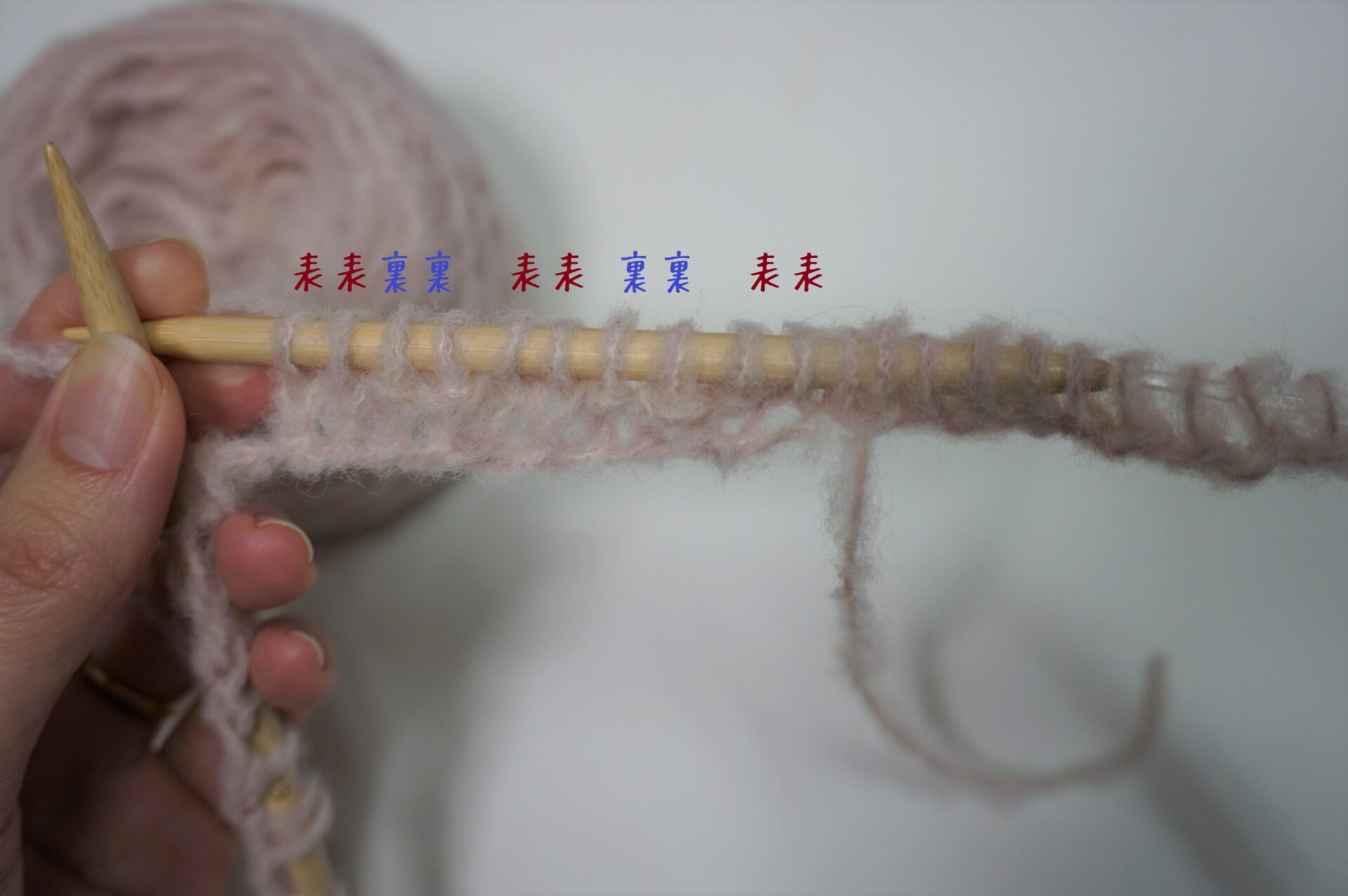 編み物初心者の方にオススメ マフラーよりもすぐ編める スヌード の作り方 Knitlabo Blog